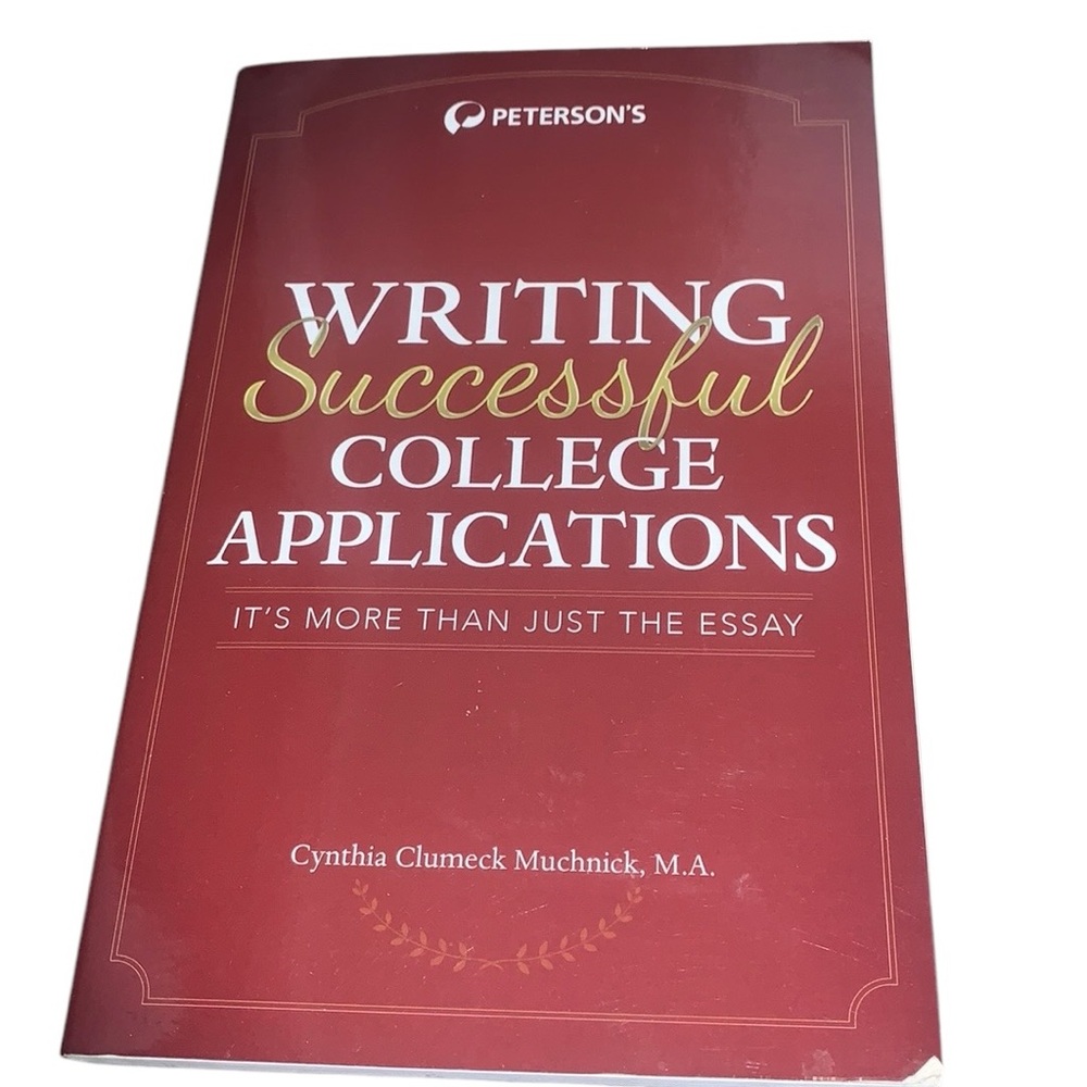 Peterson's Writing Successful College Applications Book